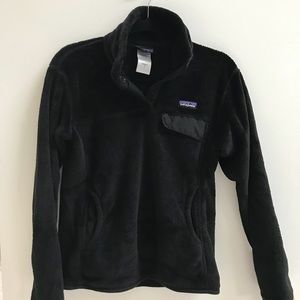 Black Patagonia Pullover